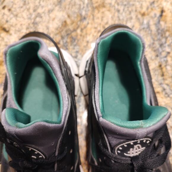 Nike Air Huarache Sneakers Black/Teal Size 11.5 Model 510801-031 main image 6